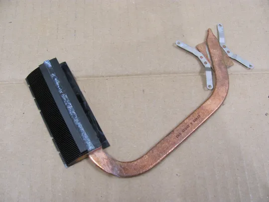 номер0747-8 термотрубка охолодження 13N0-ZGA0101  для MEDION P7818 E7221 E7222 E7220 оригінал Ціна