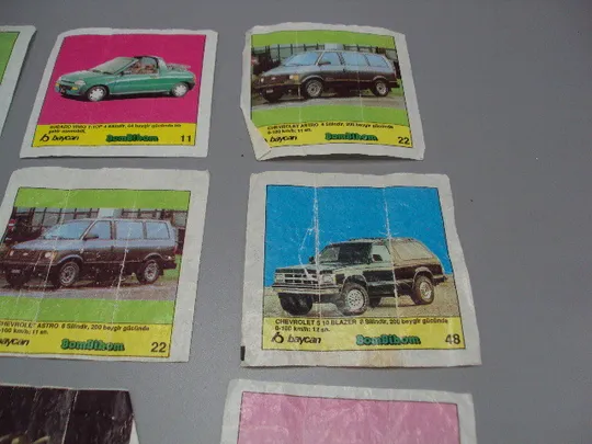 Вкладыши от жвачек Baycan BomBibom 1, 7, 11, 14, 22, 23, 28, 41, 47,48 машины авто 11 шт №17938мя Характеристики