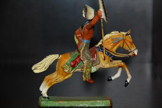 индеец вождь с копьем ELASTOLIN ФРГ (МАССА - КОМПОЗИТ) 40-50ые годы 70-75мм Де купити