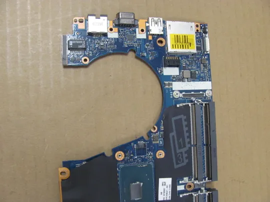 802-5 материнська плата APW50 LA-C381P 848221-001 SR2FU  i7-6820HQ  для HP Zbook 15 G3 G4 оригінал Де купити