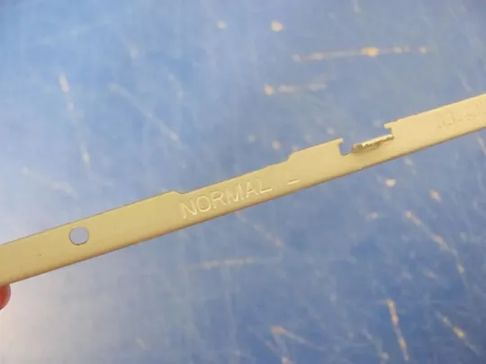 №210-10 кріплення з петлями 33.4CU09.001 для Lenovo Thinkpad T530 оригінал З аукціону