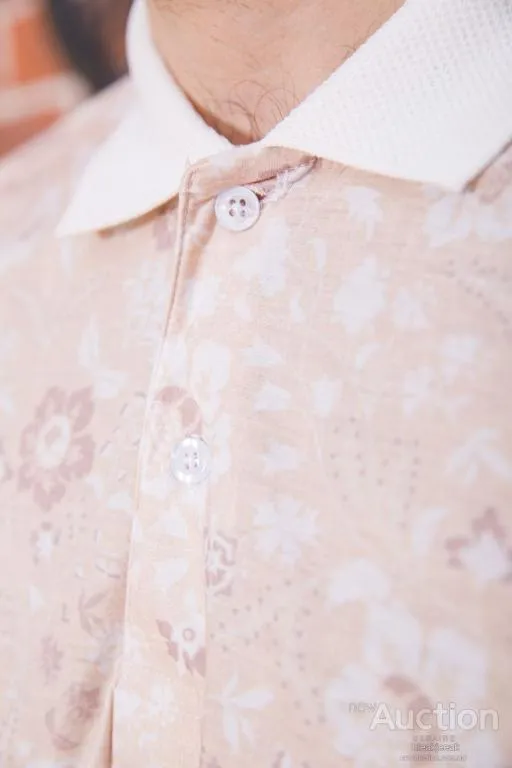 Мужское поло, в цветочный принт, бежевого цвета, 194R2120 Де купити