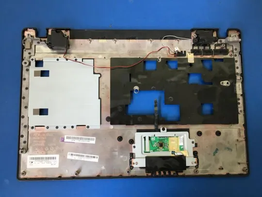 №15-29 Кришка панель палмрест та тачпад AP0EZ0002001 для LENOVO G565, G555, G560E оригінал Продаж