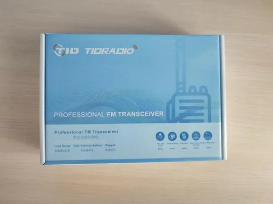 Портативная профессиональная рация tid-electronics td-v2 . 2 шт На торгах