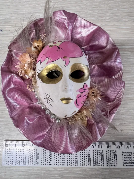 Маска Венеціанська З аукціону