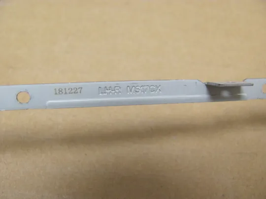 номер0945-2 кріплення Фіксатор Скоби Закріплювач Механізм з&#039;єднання fastening матриці MS17CX для MSI GP73 GP73M MS-17C5 MS-17C6  8RE 8RFоригінал Інтернет-аукціон