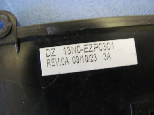 №75-6 сервісна кришка 13N0-EZP0301 для ASUS K70IO оригінал З аукціону