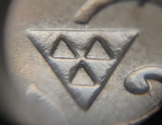 (8196) 1 гривня 2003 зминання елементів зображення на реверсі, лишній метал (1 гривна 2003 брак) Інтернет-аукціон