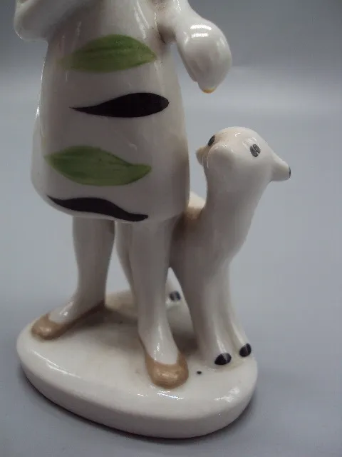 Фигура фарфор полонное ЗХК статуэтка девочка с козленком козликом высота 16 см №15610МЯ Де купити