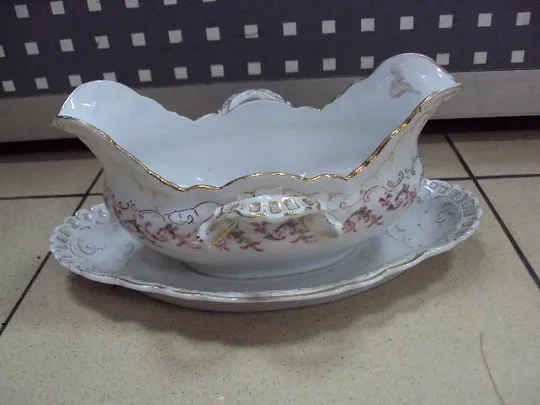 Соусник ажурный узор цветочки фарфор высота 11,5 см размер 10 х 21,5 см №10760 Ціна