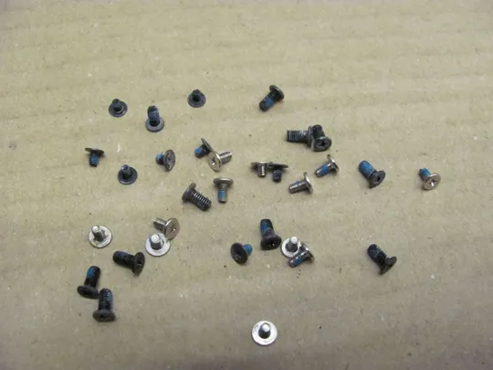 560-6 комплектуюче для Acer Aspire 7 A717 A717-72G A717-71G оригінал Ціна