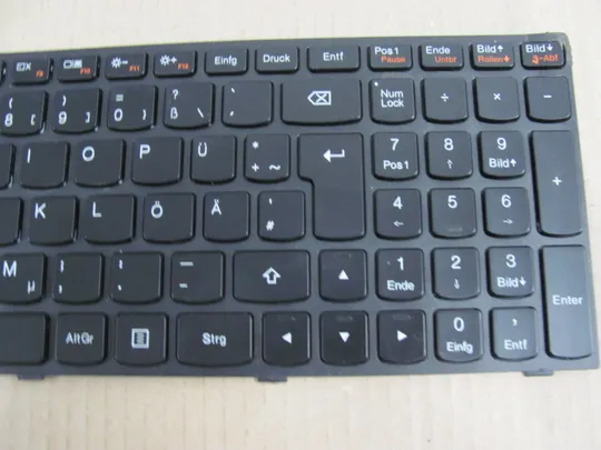 386-22 клавіатура робоча NSK-BQABN 9Z.NB4BN.A0G  робоча для Lenovo Flex 2-15    оригінал Продаж