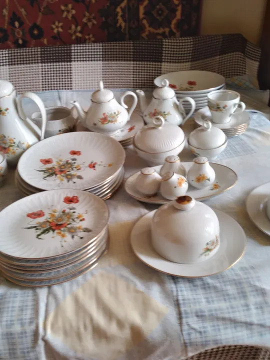 Купити Сервіз столовий, чайний і кавовий