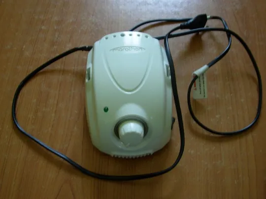 Професійний Фрезер Marathon M-3 Champion для манікюру та педикюру.На запчастини. Ціна