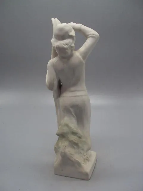 Фигура фарфор статуэтка Барановка лыжница спорт девушка с лыжами высота 23,5 см №14096 Продаж