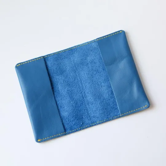 Купити Обкладинка для паспорта "Lutsk is the capital of freedom" синя з позолотою,жовта нитка.