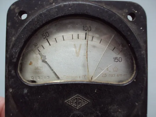 Вольтметр ВЗЗП 1963 год ссср размер 5,2х8,2х8,8 см №15967 Де купити