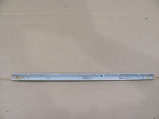 657-9 заглушка корпусу AP29M000D70  для HP 250 255 256 258 G7 15-DA 15-DB 15-DR оригінал З аукціону