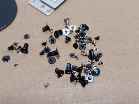 Купити номер1057-42 комплектуюче кріплення гвинти для DELL ALIENWARE X17 R1 R2 оригінал