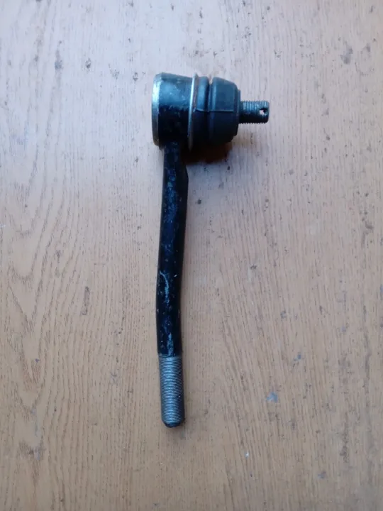 Купити наконечник рульової тяги Ваз