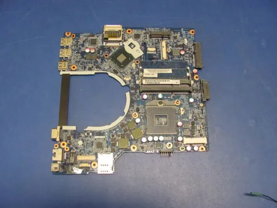 №54-7 материнська плата W540EUMB-0D РОБОЧА для TERRA (CLEVO) MOBILE 1529H 1220327 оригінал Ціна