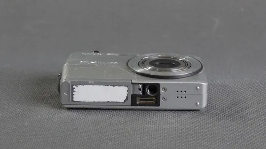 цифровой фотоаппарат Casio Exilim EX-2700 7.2Mpix на запчастини не працює Вживане З аукціону