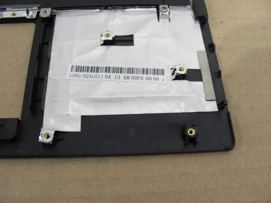 530-1 Кришка панель палмрест 13N0-NZA0511 для Asus P55VA оригінал На торгах