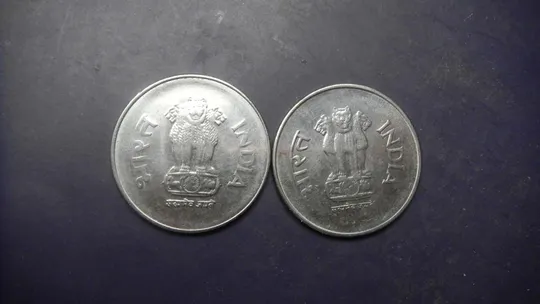 Купити 1 рупія Індія 2002 (два різновиди)