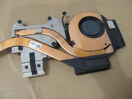 номер0076-2 система охолодження 0YHP4Y AT26J007ZAL 0TW1KC для Dell Precision 7530 7540 M7540  оригінал Інтернет-аукціон