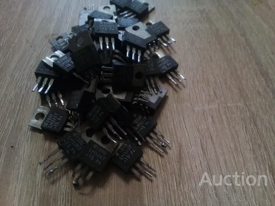 Лінійний стабілізатор напруги LM320T-15 лот1шт Ціна