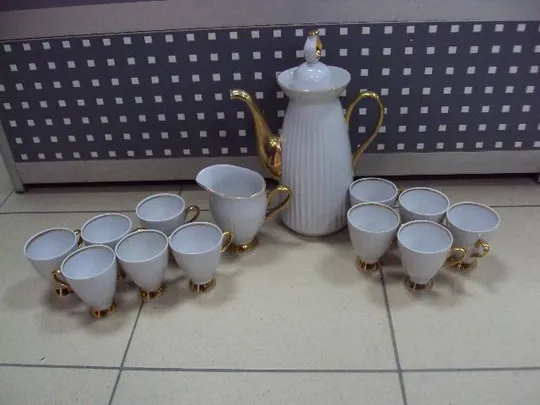 Сервиз кофейный набор чайник, сливочник и чашки фарфор полонное лот №10974 Ціна