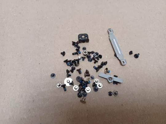 номер1062-21 комплектуюче кріплення гвинти для Dell Latitude 5500 5501 5510 5511 Precision 3540 3541 3551  оригінал Ціна