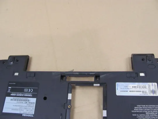 587-23 Кришка дно піддон корпуса для TOSHIBA TECRA R840 R845   оригінал З аукціону