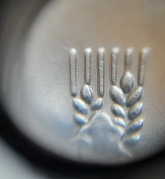 (7056) 50 копійок 2006 круговий виробіток штампа на реверсі + зминання на аверсі (50 копеек 2006 брак здвоєння, сминание) Де купити