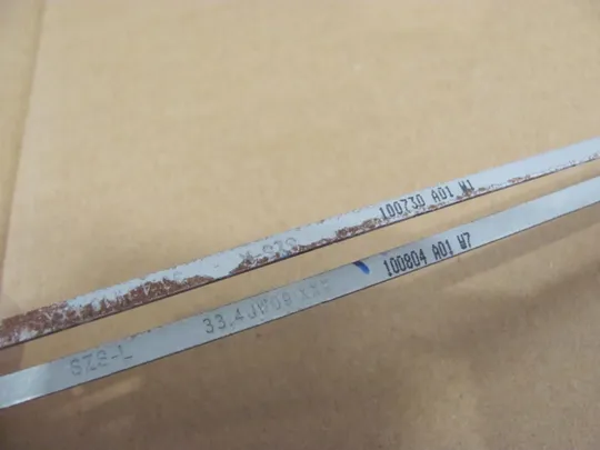 425-1  кріплення з петлями  33.4JW09.XXX для Lenovo B560, B565, V560    оригінал Недорого