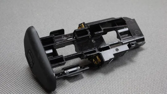 Купити Батарейный блок магазин Canon Battery magazine BGM-E13A для батарейных блоков Canon 5DII BG-E6, BG-E Вживане