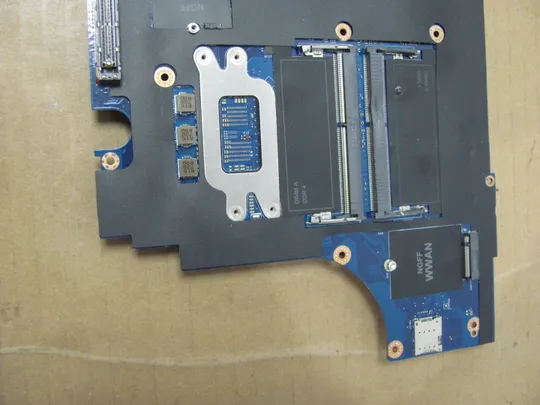 номер0908-4 материнська плата AAPB0 LA-C551P SR2FU i7-6820HQ для DELL Precision 17 7710 M7710  оригінал Недорого