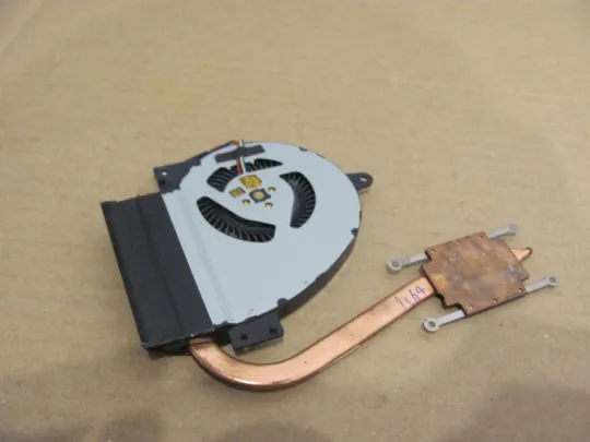 Купити 523-11 система охолодження 13N0-TAA0601 13NX00T1AM0101 для Asus P2530 P2538 P553U P553UA P553UJ оригінал