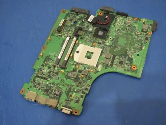 номер0013-2 материнська плата,Mainboard,Материнка,Основна плата,Системна плата,Плата системи 48.4GU01.021 РОБОЧА для MEDION Akoya E6214 P6622 оригінал Ціна