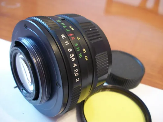 Объектив Гелиос-44М-4 ,  M-42 [задняя крышка] No-84127185, чистые линзы. Светофильтра- Нет З аукціону