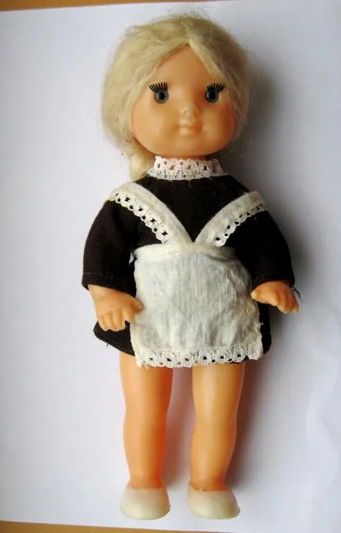 Лялька - школярка-першокласниця = Кукла - школьница-первоклассница = іграшка СРСР Ціна