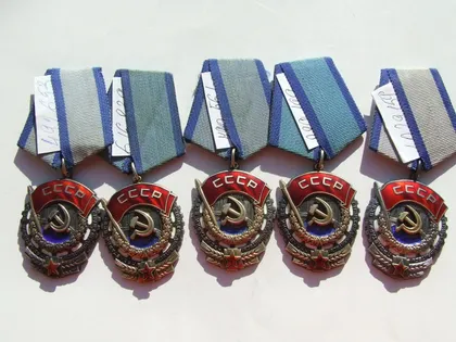 фото, Разновидность ордена по годам ТКЗ-5 шт №492653.616839.790561.889199 и 1029159.