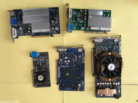 Купити Лот відеокарт на деталі