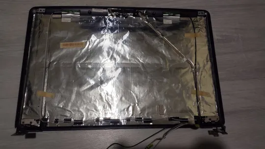 Кришка+рамка+петлі Medion P7816 З аукціону