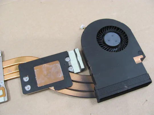 номер0904-7 система охолодження 0PF0HW для Dell Precision 7710 7720 оригінал Продаж