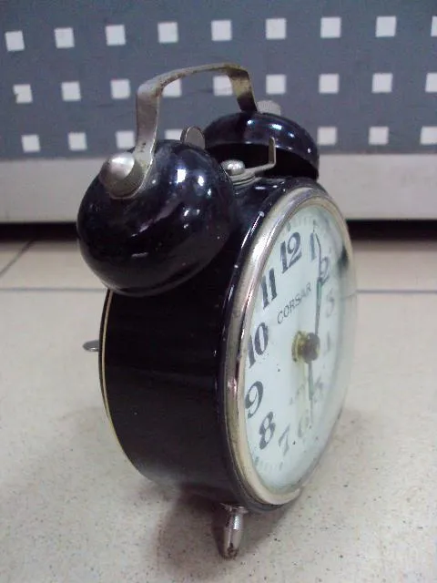 Настольные часы будильник Corsar 4 jewels Корсар 4 камня диаметр 8,8 см №11652 Недорого