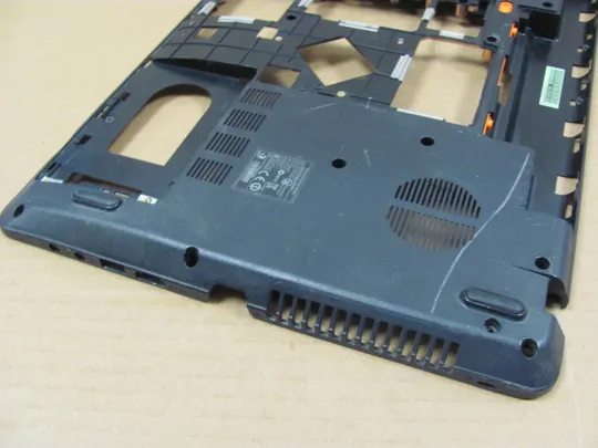 833-6 Кришка дно піддон корпуса AP0HQ000600 для PACKARD BELL P7YS0 Aspire 7560, 7750 оригінал На торгах