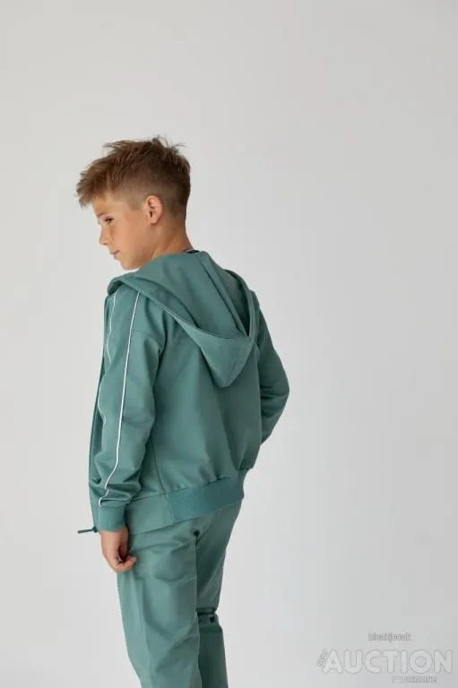 Дитячий спортивний костюм для хлопчика м'ята З аукціону