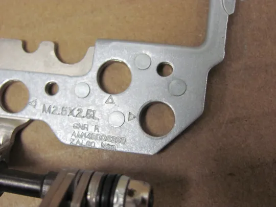 839-7 кріплення матриці з петлями 0V03T3  0HTYCY AM17E000200 для Dell Latitude 3550 L3550  оригінал Характеристики