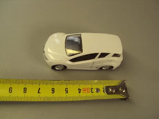 Купити машинка C.C. CMO 3 hongowell 664/143 3510 белая размер 6,7 х 2,7 см №10853